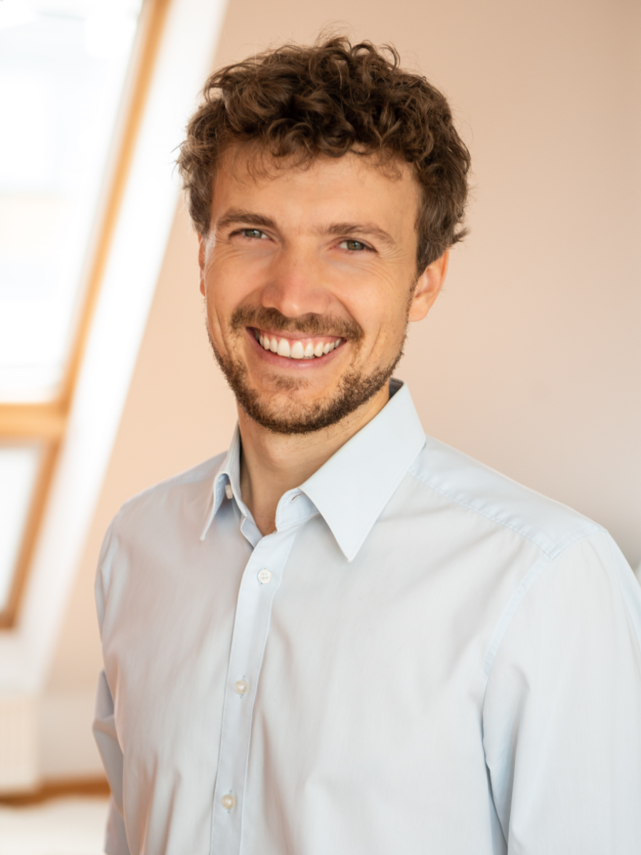 Dr. Paul Woebkenberg